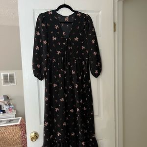 Lush Black Quarter Sleeve Floral Midi-Maxi Dress